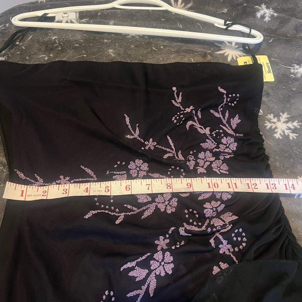 Dress - Picture 5 of 6